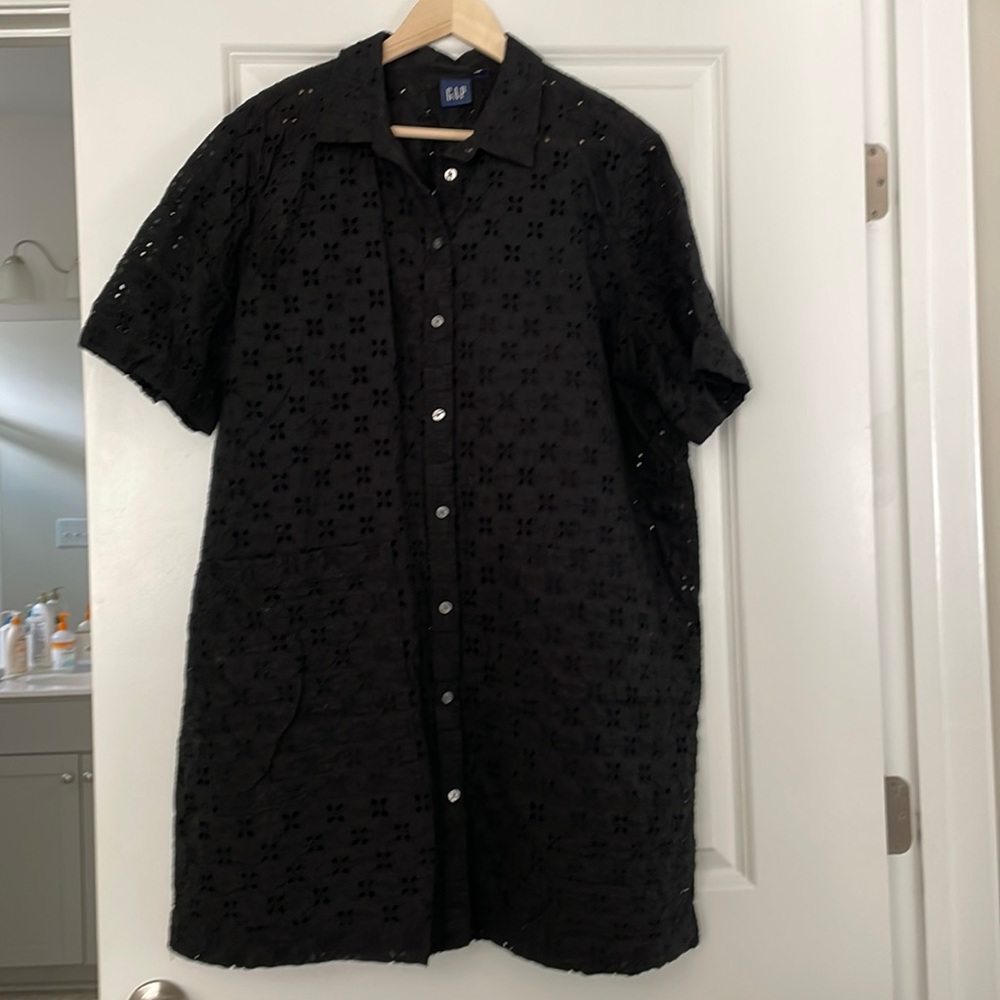 GAP eyelet black Shirtdress (lined)